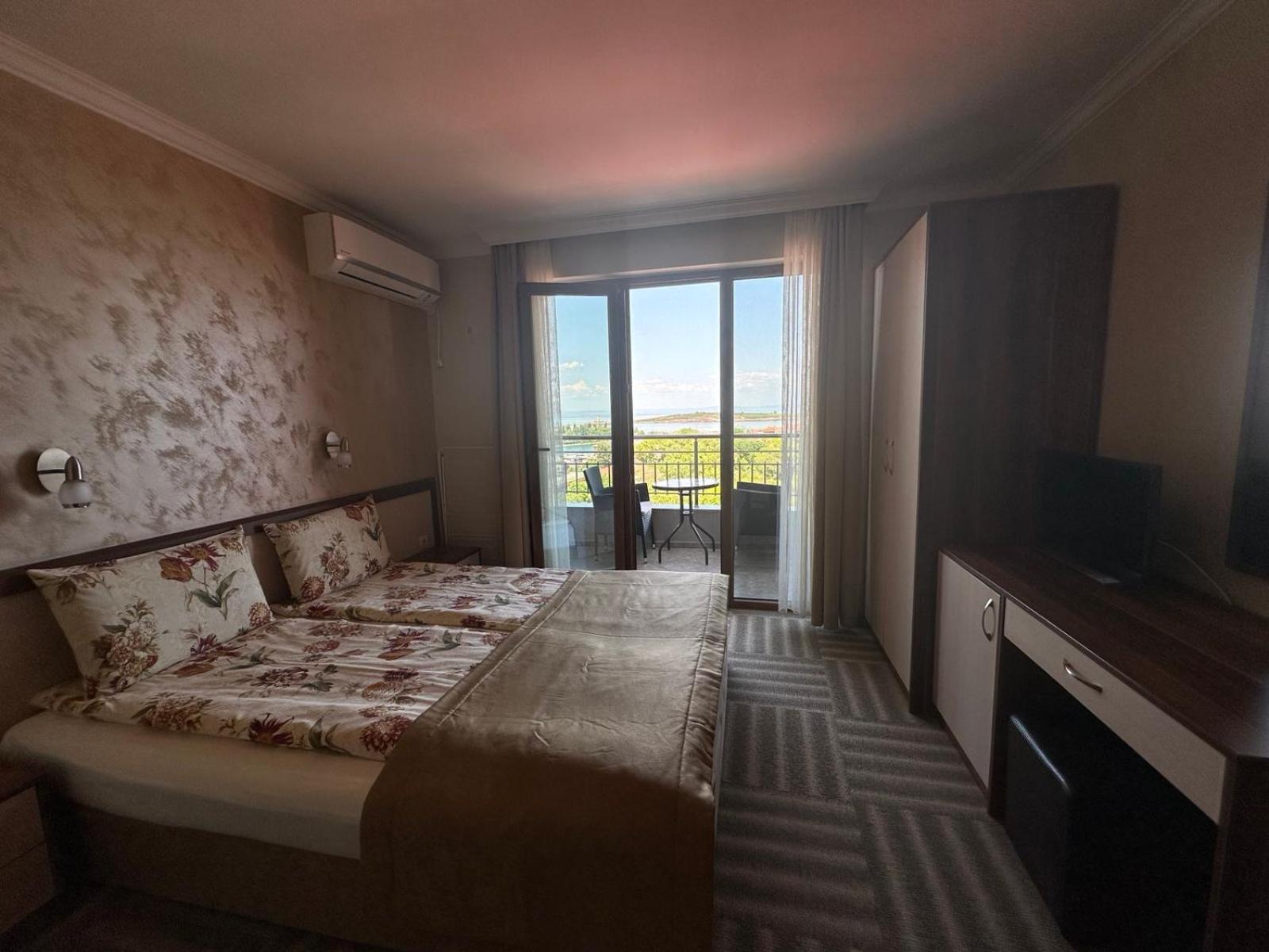Family Hotel Radiana سوزوبول المظهر الخارجي الصورة