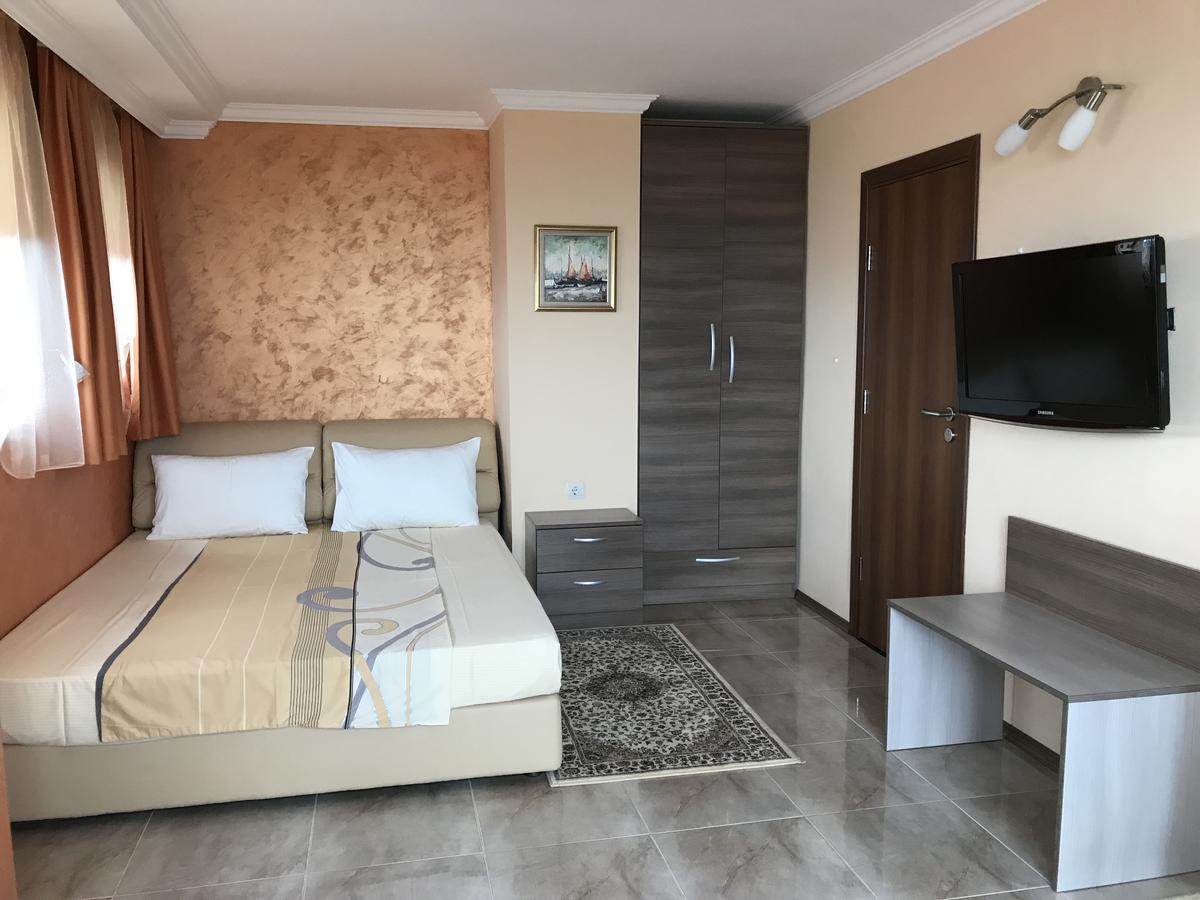 Family Hotel Radiana سوزوبول المظهر الخارجي الصورة