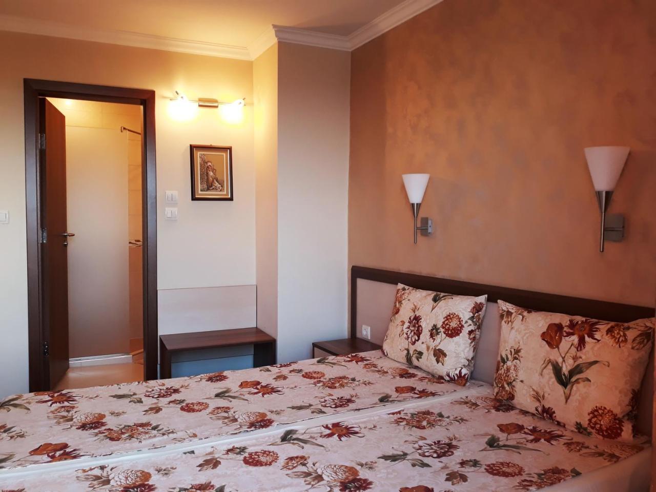 Family Hotel Radiana سوزوبول المظهر الخارجي الصورة
