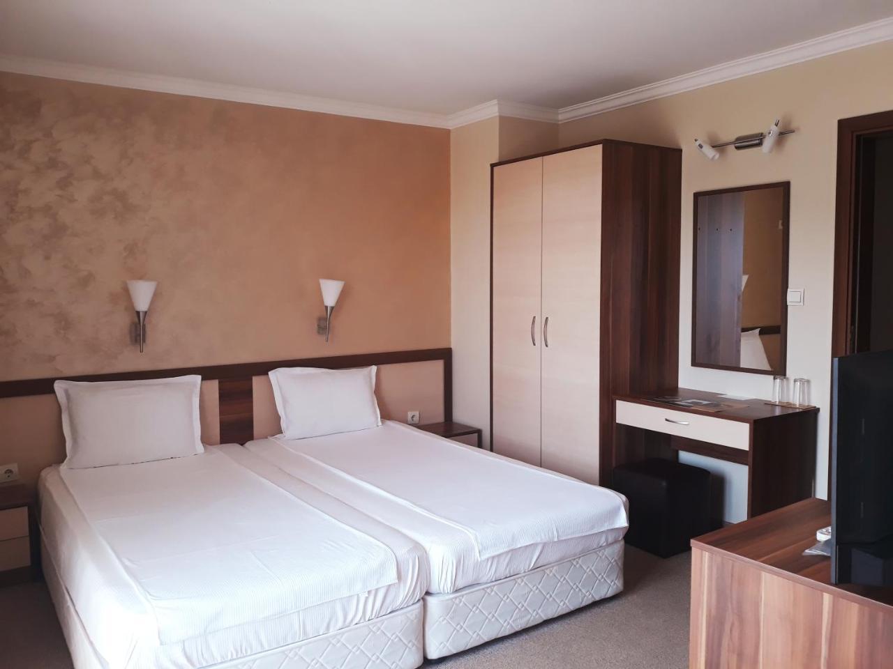 Family Hotel Radiana سوزوبول المظهر الخارجي الصورة
