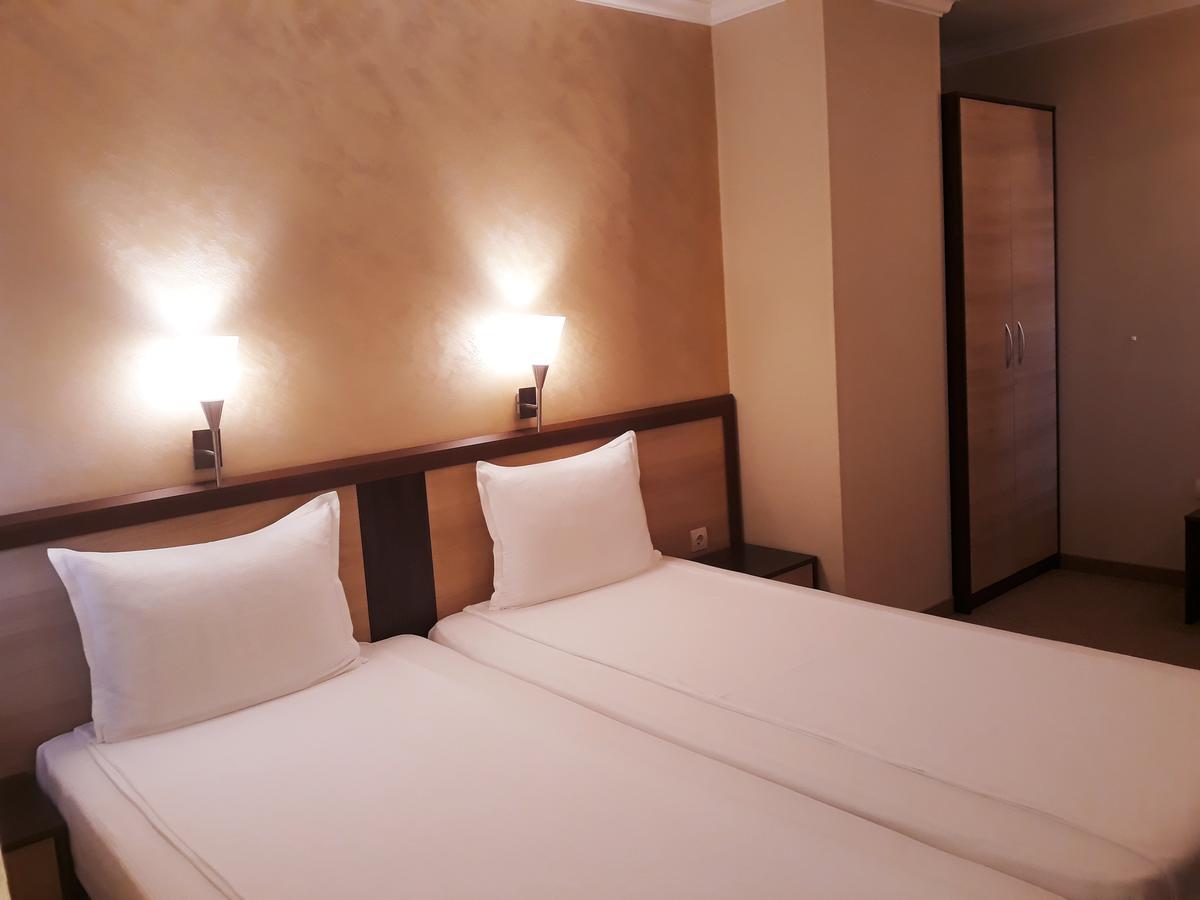 Family Hotel Radiana سوزوبول المظهر الخارجي الصورة